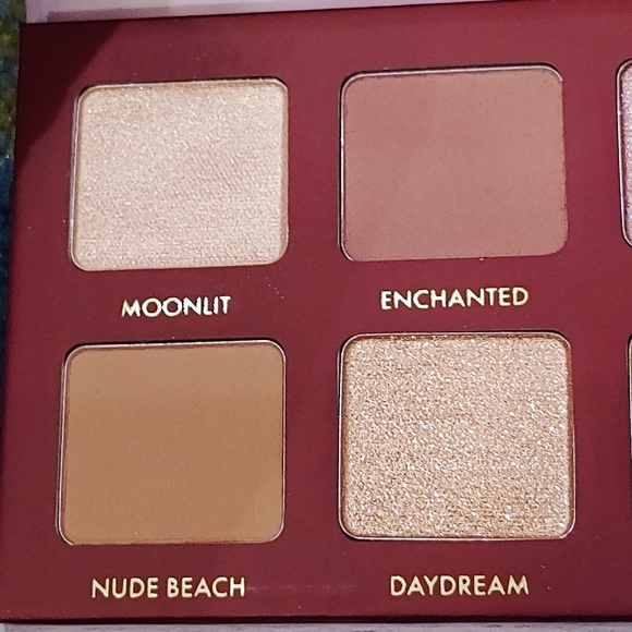 Wander Beauty Wanderess Escape 10 Eyeshadow Shades Soft Matte Nudes Foil Shimmer - Picture 3 of 6